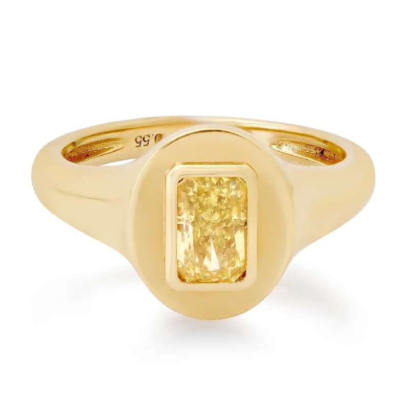 Rings For Long Wear-Fancy Yellow Diamond Signet Pinky Ring