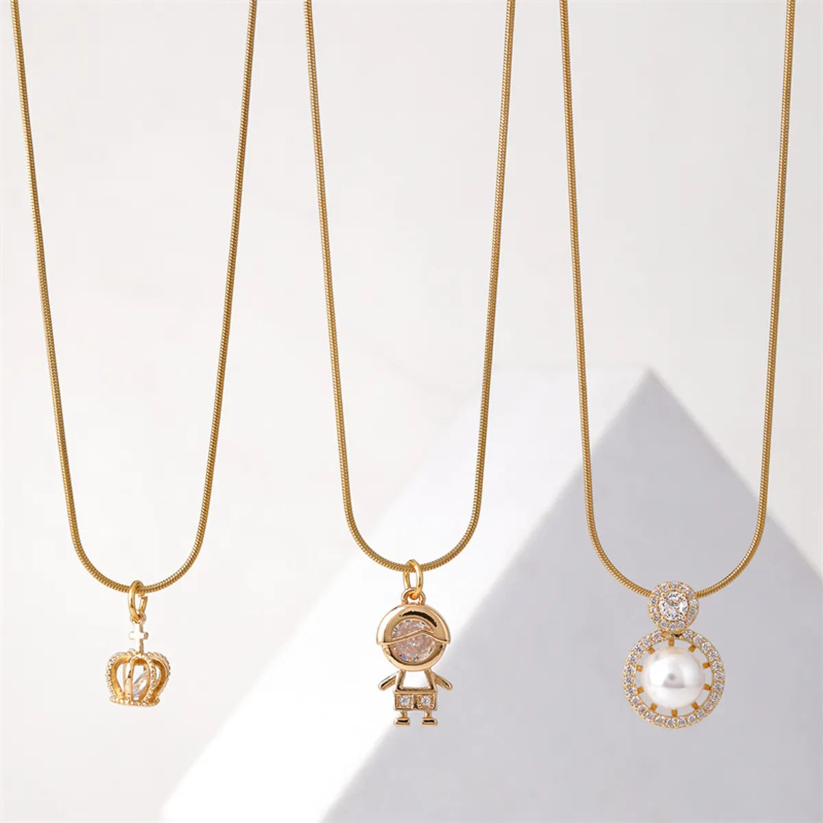 Necklaces Style Chart-Simple Style Crown Stainless Steel Copper Plating Inlay Pearl Zircon Gold Plated Pendant Necklace