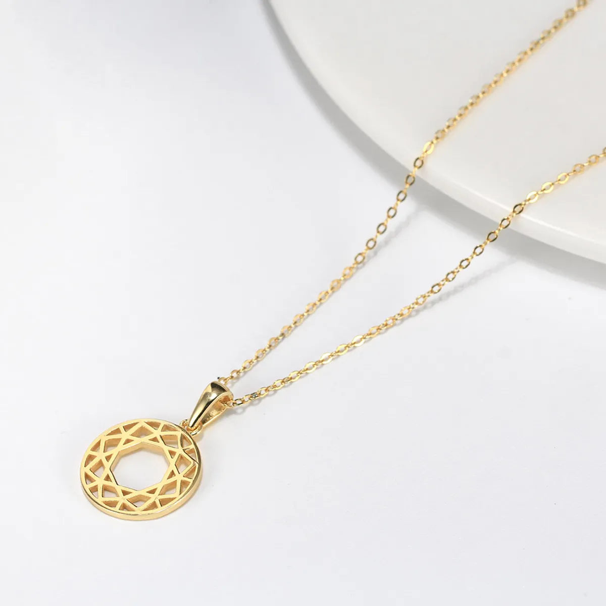 Sleek Necklaces For Class-Simple Style Geometric Round Sterling Silver Plating Hollow Out 14k Gold Plated Silver Plated Pendant Necklace