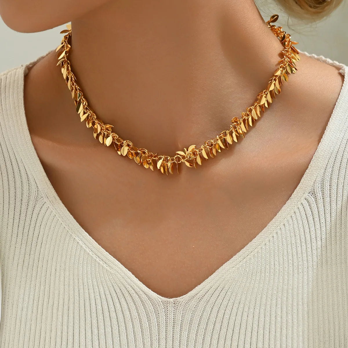 Necklaces For Thick Layers-Wholesale Elegant Glam Leaf Copper Asymmetrical Plating 18K Gold Plated Choker