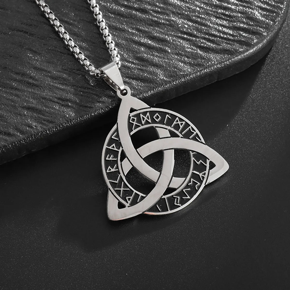 Necklaces For Dry Times-Simple Style Geometric 201 Stainless Steel Plating Unisex Pendant Necklace