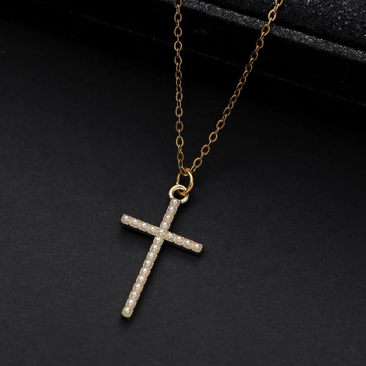 Necklaces For Bold Impact-Shiny Letter Alloy Inlay Pearl Women's Pendant Necklace