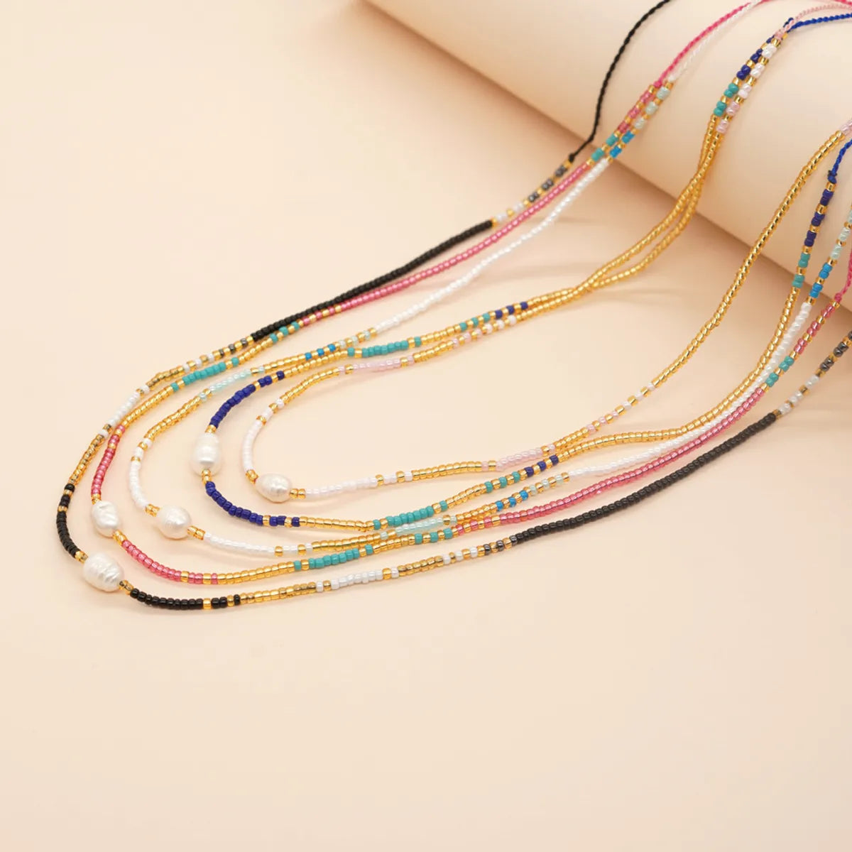 Necklaces For Solo Wear-Simple Style Round Pearl Seed Bead Beaded Chain Women's Necklace