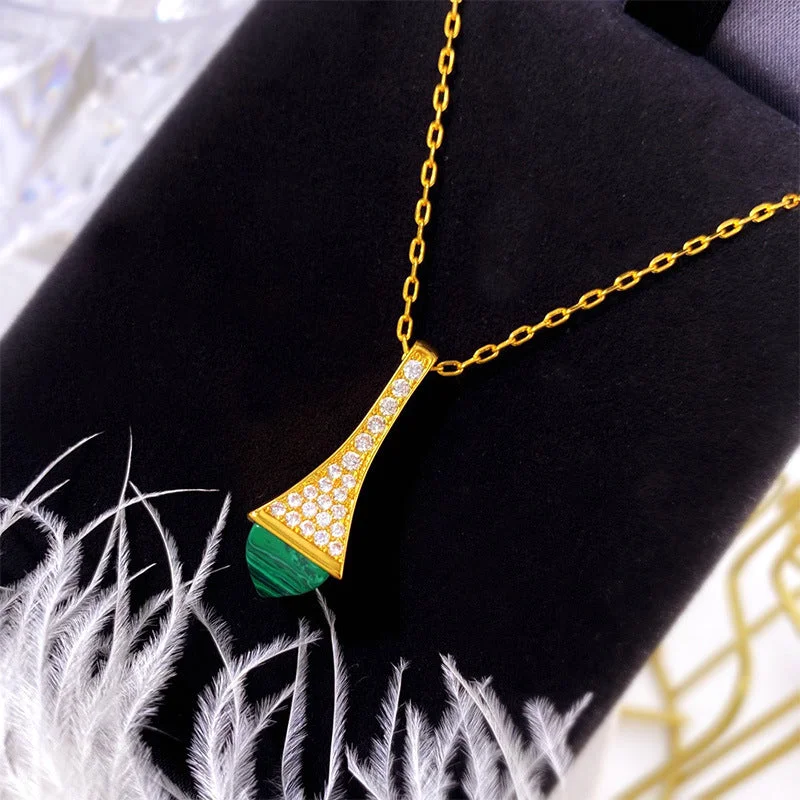 Gold Green (Necklace)