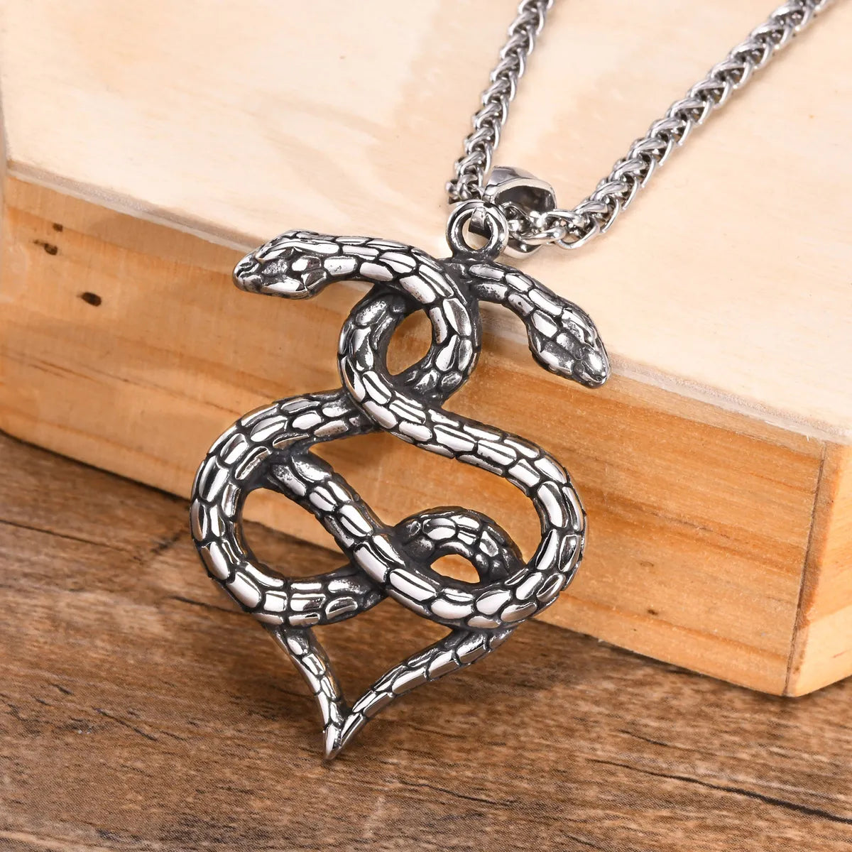 Necklaces Styling Ideas-Fashion Snake Titanium Steel Pendant Necklace Plating Stainless Steel Necklaces