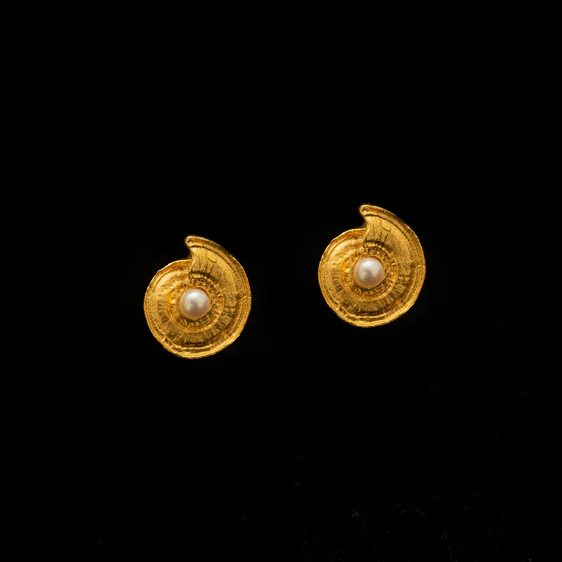 Earrings Shine Tips-Fine Nautilus Shell Post Earrings