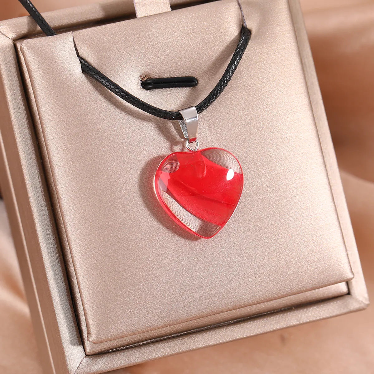 Necklaces For Tiny Frames-Simple Style Classic Style Heart Shape Alloy Glass Plating White Gold Plated Women's Pendant Necklace