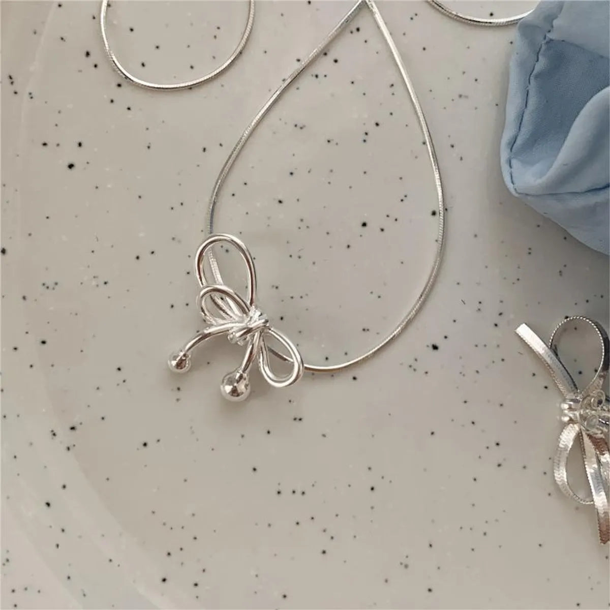 Necklaces Glow Rating-Simple Style Bow Knot Sterling Silver Plating Pendant Necklace