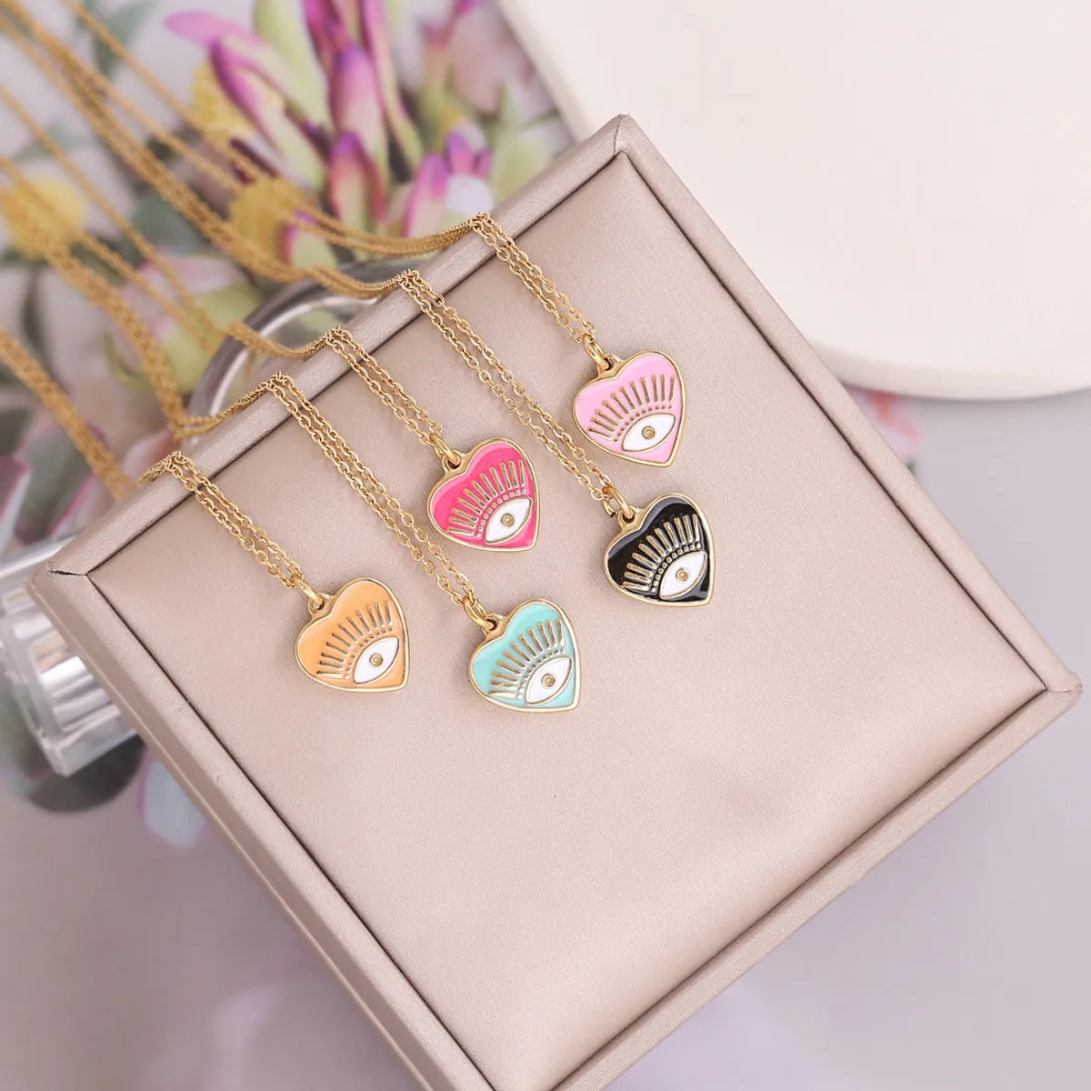 Best Shiny Necklaces-Stainless Steel Fashion Heart Plating