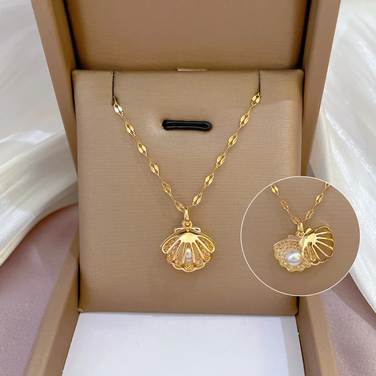 Cheap Necklaces For Sale-Simple Style Shell Copper Gold Plated Artificial Pearls Zircon Pendant Necklace 1 Piece