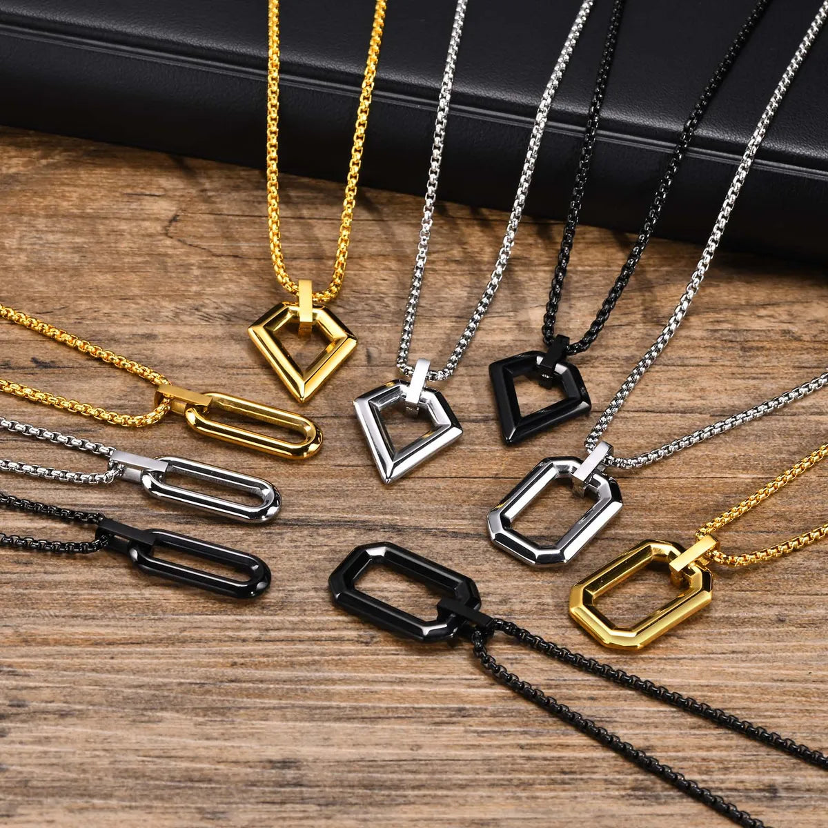 Necklaces For Soft Glam-304 Stainless Steel Simple Style Classic Style Three-Dimensional Solid Color Pendant Necklace