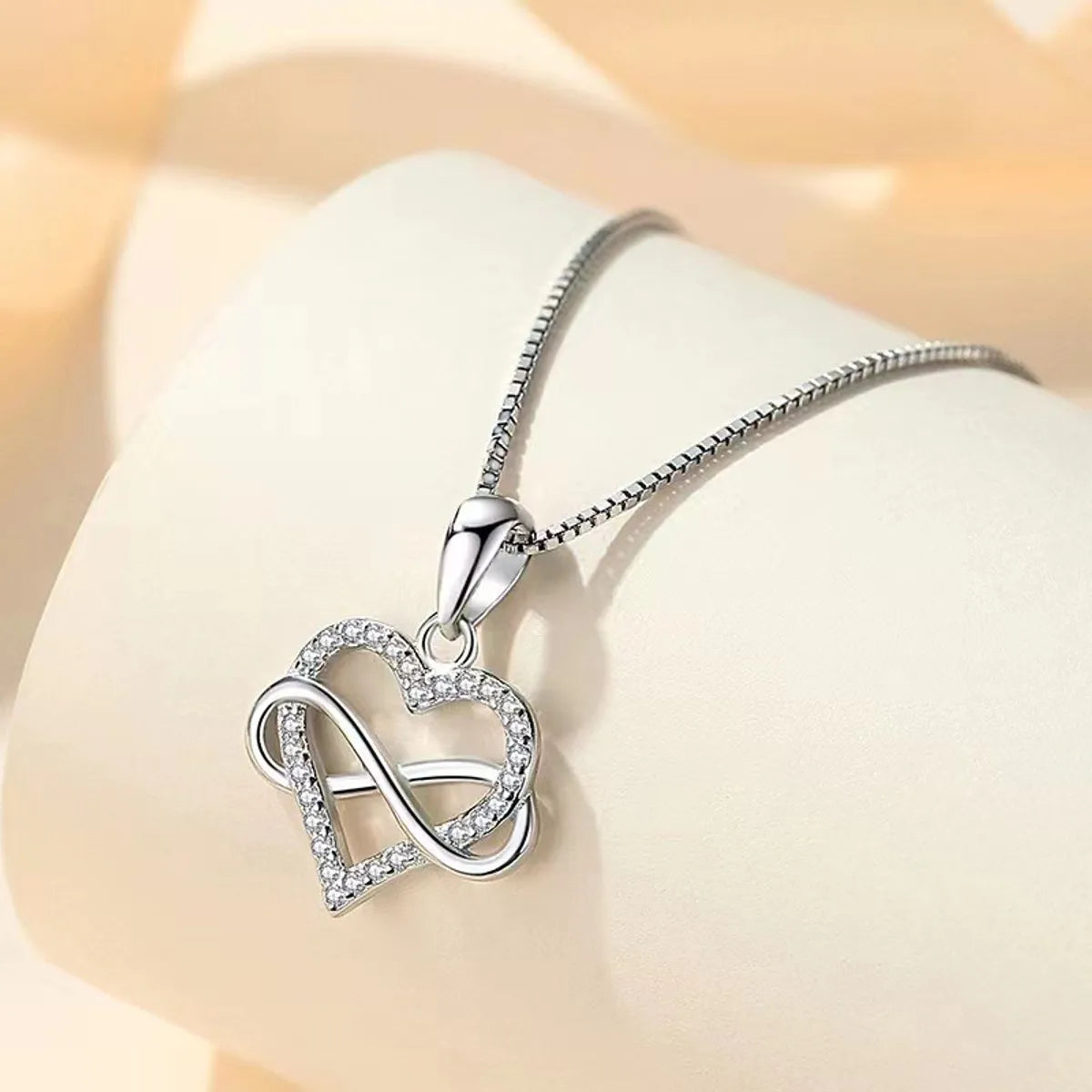 Necklaces With Sleek Designs-Elegant Heart Shape Sterling Silver Zircon Pendant Necklace In Bulk