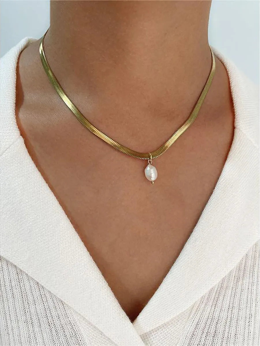 Necklaces For Long Wear-Simple Style Classic Style Geometric Stainless Steel Freshwater Pearl Plating 18k Gold Plated Pendant Necklace